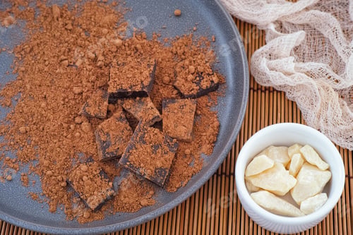 Preview: Broken dark chocolate with cacao powder and cacao butter