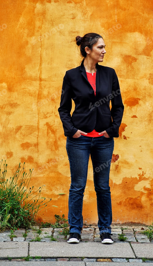 Preview: Looking away