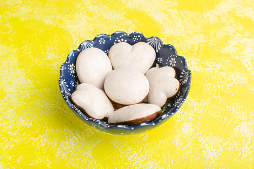 Preview: front view plate with cookies white colred cookies on the yellow background cookie biscuit sugar