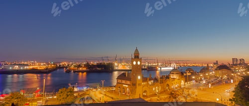 Preview: Panorama of the Hamburg harbor