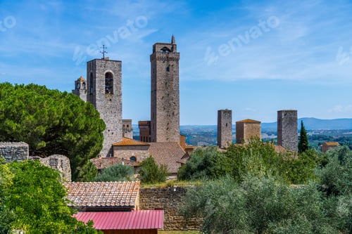 Preview: Medieval towers in San Gimignano, Italy
