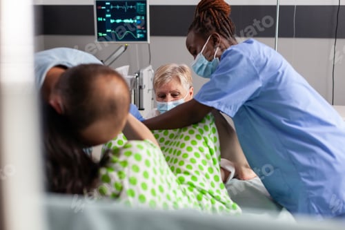 Preview: Woman delivery baby in hospital ward