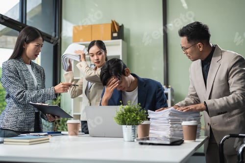 Preview: business team are under stress for poor work, the team failure is not satisfied with the report.