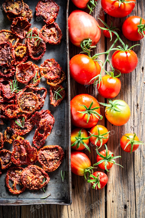 Preview: Top view of tomatoes dried in the sun