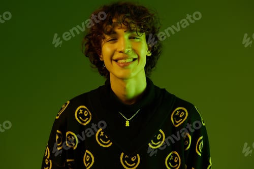 Preview: Man fashion and style accessories model with curly hair stylish sweater, hipster dance teen