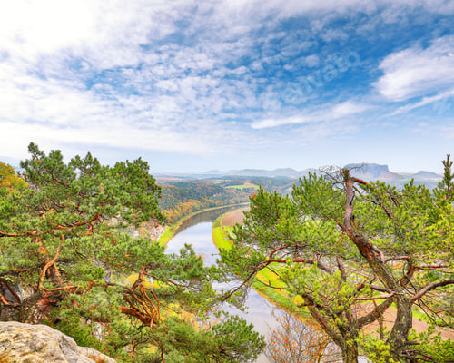Preview: Picturesque autumn landscape in Saxon Switzerland National Park. View of Elbe river