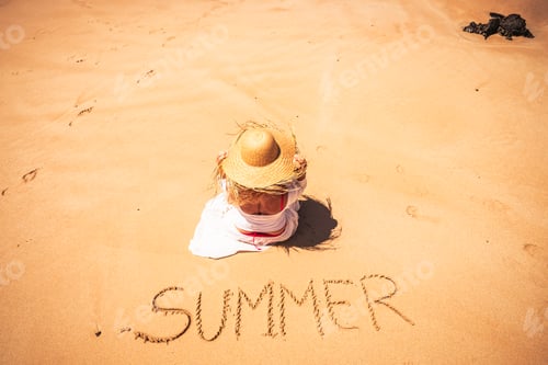Preview: Summer people travel holiday vacation concept with young caucasian beautiful woman sit down