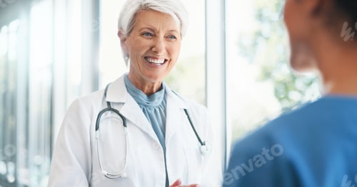 Preview: Meeting, discussion and doctor with nurse in hospital for treatment planning in collaboration. Conv