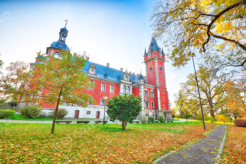 Preview: Fabulous autumn landscape with Plawniowice palace.