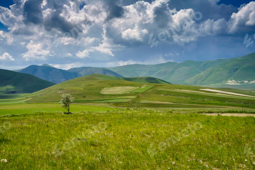 Preview: Piano Grande di Castelluccio, mountain and rural landscape