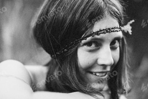Preview: Hippy girl