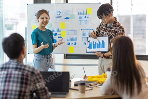 Preview: Startup Business Meeting, Young Entrepreneurs, Presentation of Business Planning and Marketing Ideas