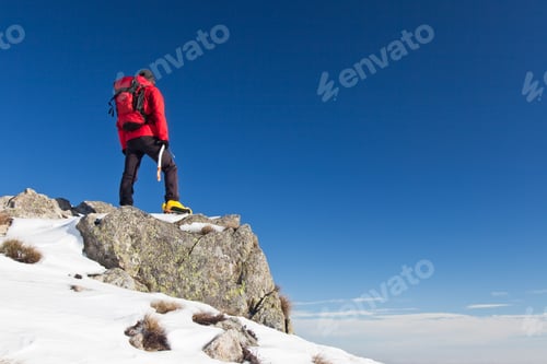 Preview: Trekker observes the horizon