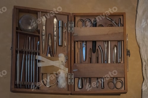 Preview: Old Medical Instruments