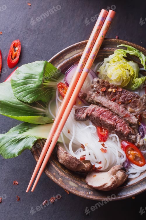 Preview: Delicious Beef Noodle Soup with Fresh Vegetables