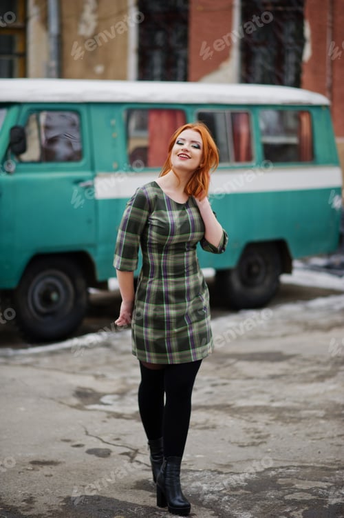 Preview: Young red haired girl lady