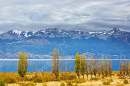 Preview: Lake in Patagonia