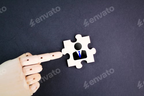 Preview: Wooden puzzle with leader icon. Wooden puzzle with employee image.