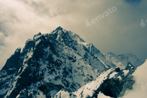 Preview: Beautiful landscape of mountains.