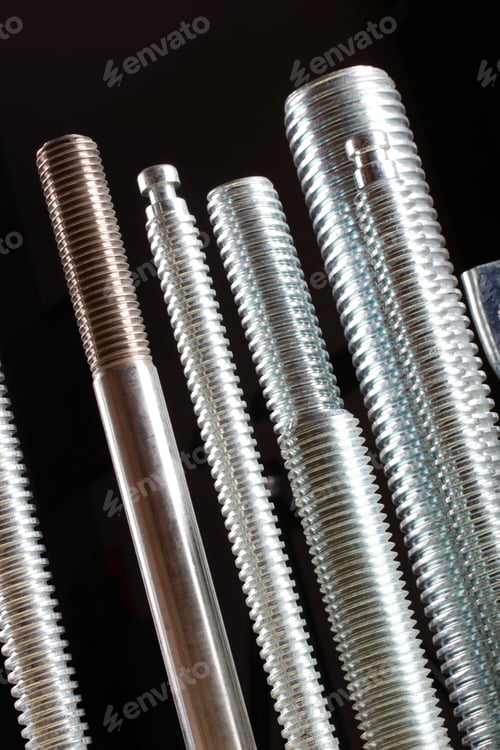 Preview: Newly manufactured large screws. Close up.