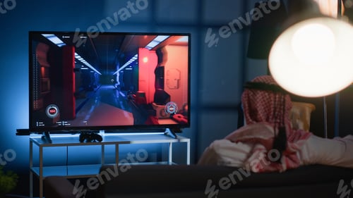 Preview: Man seeing videogame gameplay footage