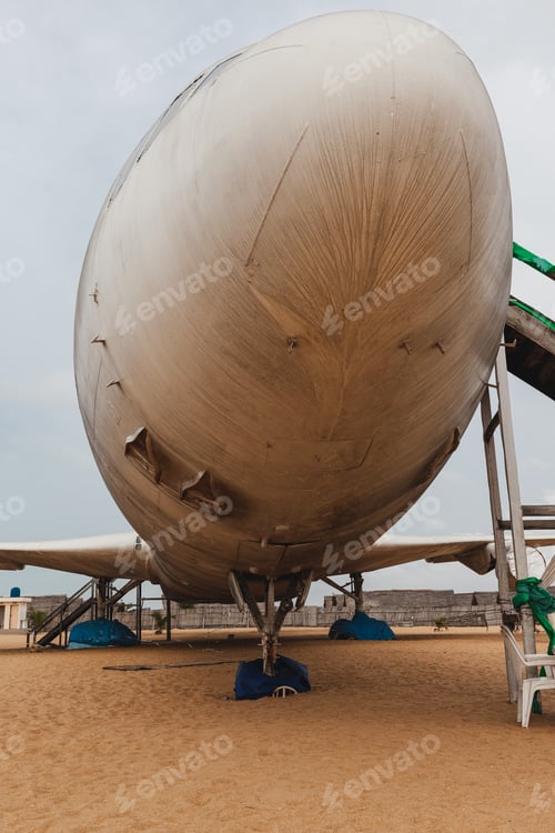 Preview: Decommissioned l-1011 TriStar in Cotonou, Benin