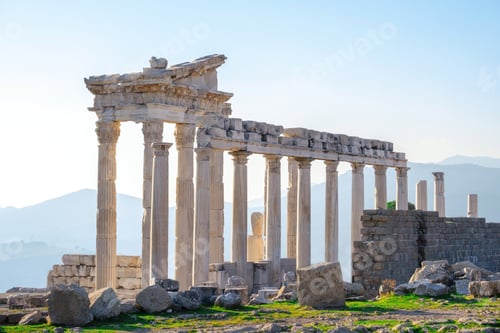 Preview: The Temple of Trajan in Pergamon, Turkey