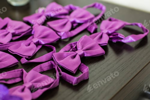 Preview: Bow Tie