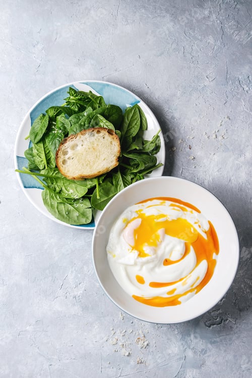 Preview: Poached egg with yogurt