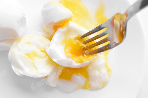 Preview: Poached eggs with with egg yolk.