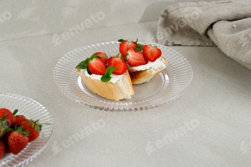 Preview: Strawberry Bruschetta