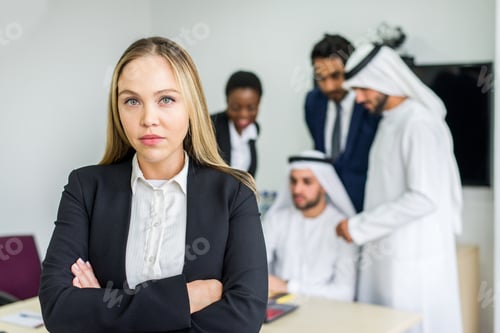 Preview: Business meeting in Dubai