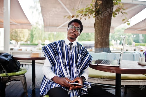 Preview: African man in traditional clothes