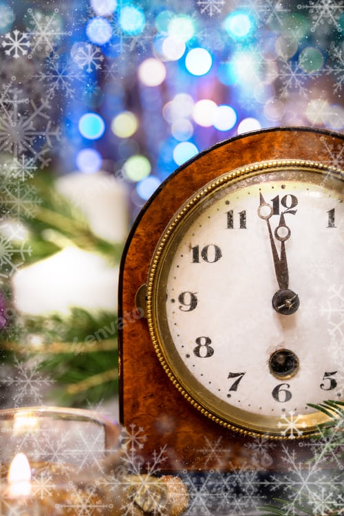 Preview: Christmas clock with festive decoration