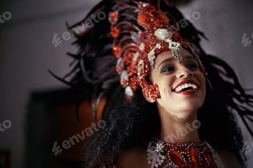 Preview: Cropped shot of a beautiful samba dancer wearing a headdress