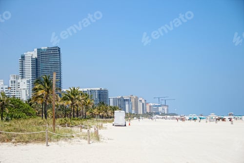 Preview: The beautiful beach of Miami Beach