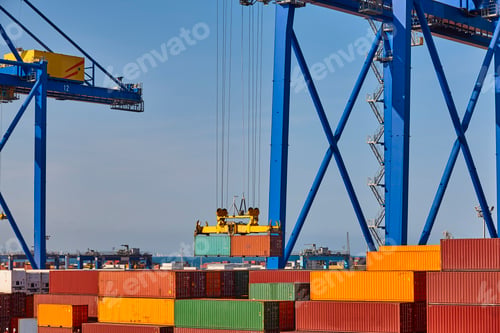 Preview: Cranes and containers. Global market. Cargo shipping. Logistics