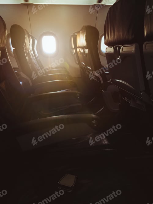 Preview: Sunset/sunrise in an airplane