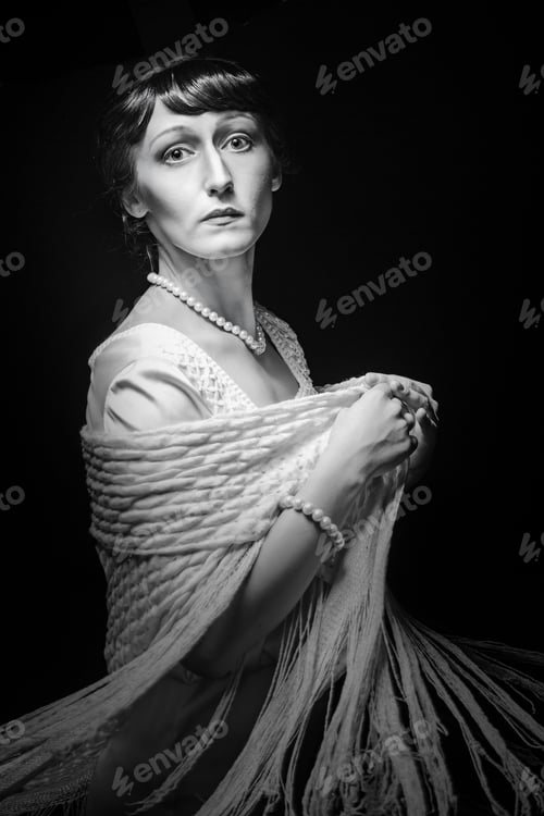 Preview: Attractive Girl In Retro Dress Dresses Herself In A Shawl