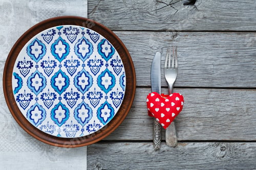 Preview: Valentine day background, cutlery, heart and plate with empty space