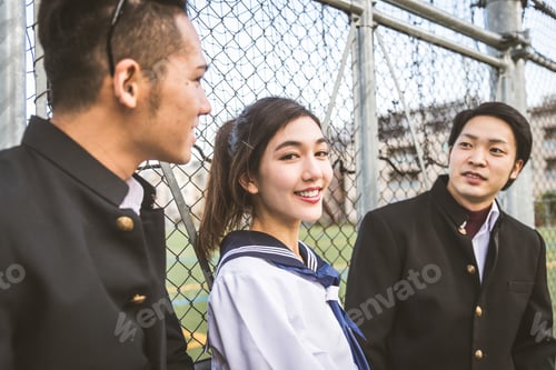 Preview: Japanese students meeting outdoors