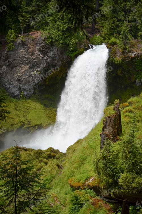 Preview: Sahalie Waterfall Oregon
