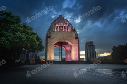 Preview: Illuminated Monument to the Revolution at night (Monumento a la Revolucion) - Mexico City, Mexico