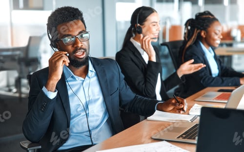 Preview: People working in a call center