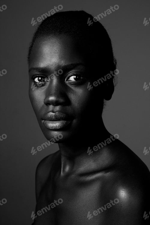 Preview: Close up black and white photo of african american woman