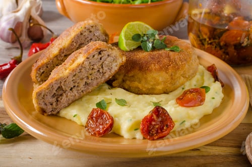 Preview: Minced meat schnitzel with cheese