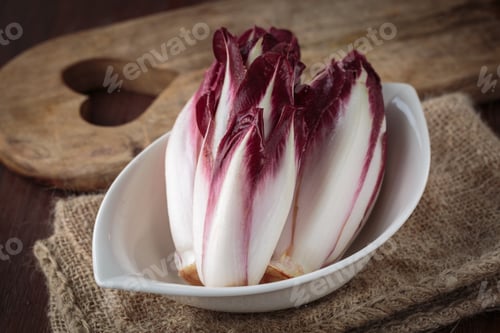 Preview: Fresh red endive