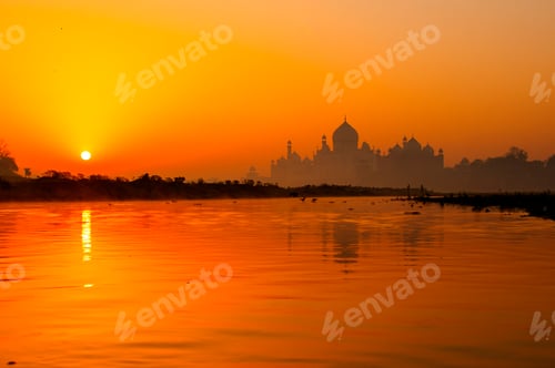 Preview: Taj Mahal at sunrise on the Yamuna River