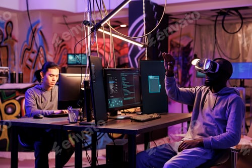 Preview: Hacker immersed in virtual reality