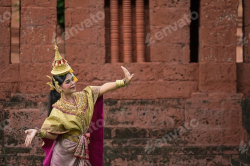 Preview: Thailand Dancing in masked khon Benjakai